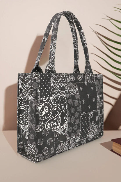 BLACK PETAL CANVAS