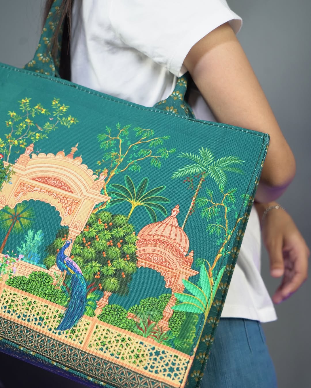 PEACOCK CANVAS BAG